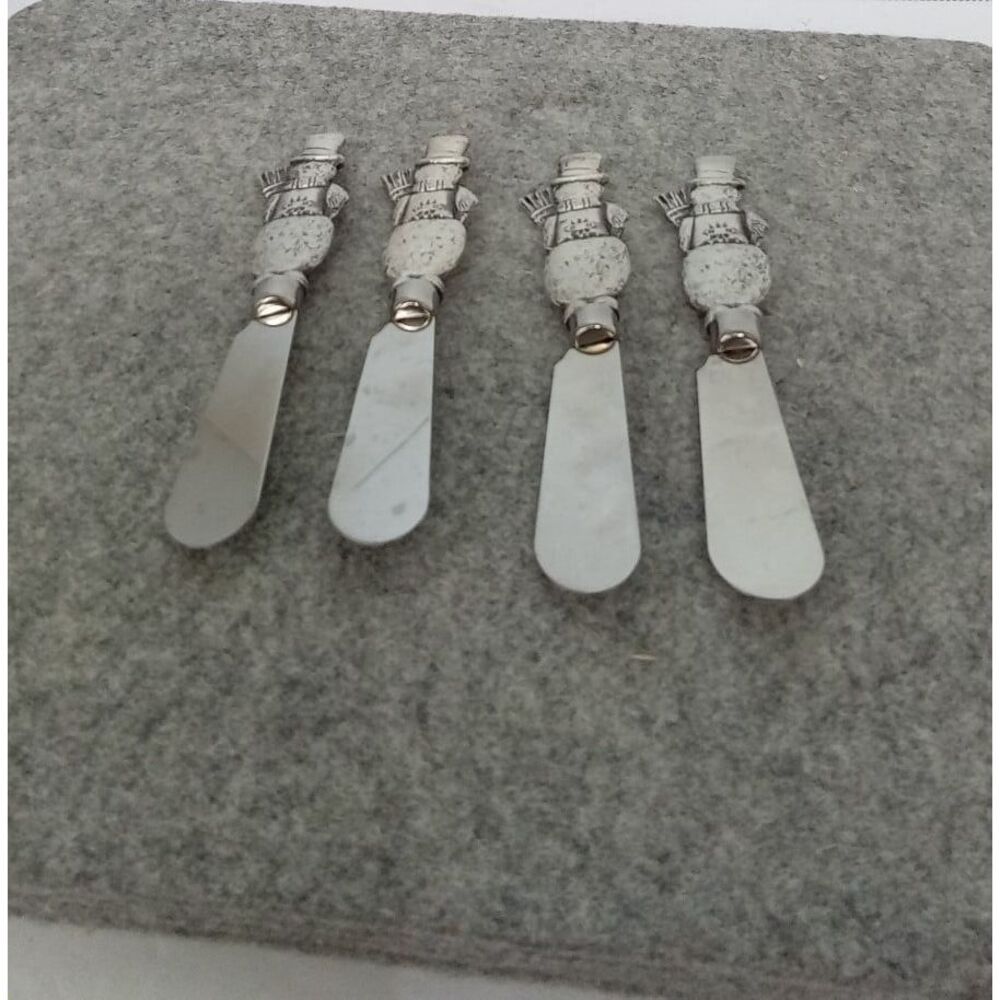 Decorative Snowman Cheese Spreaders‎ Set of 4 Holiday Entertaining Accessories
